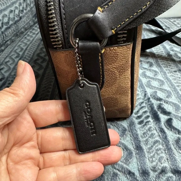 Coach Black and Tan Crossbody Bag with Matching Wallet - Picture 4 of 13